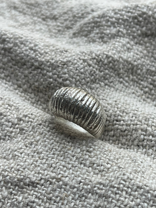 Etty ring